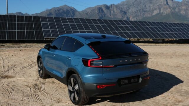 SOUTH AFRICAN CAR INDUSTRY GRAPPLES WITH ECONOMIC CHALLENGES